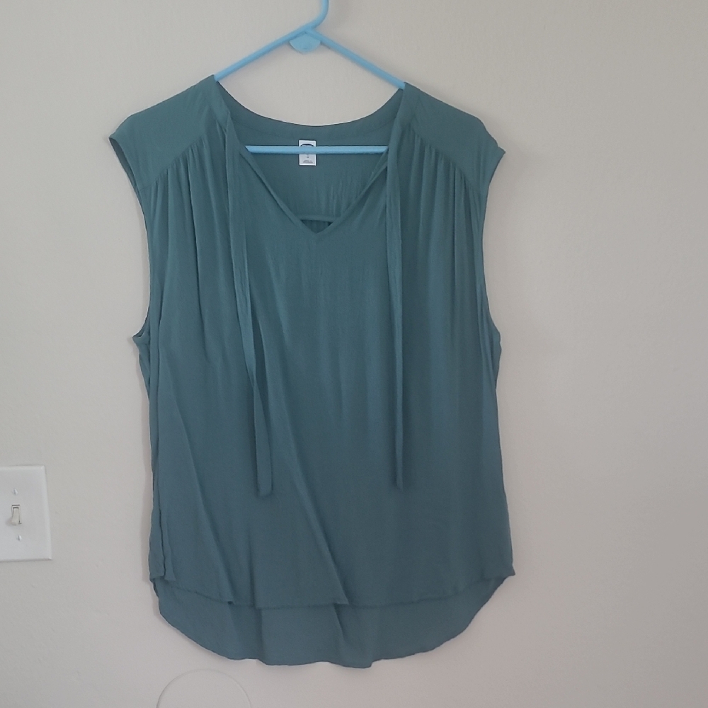 Old Navy Green Sleeveless Relaxed Blouse